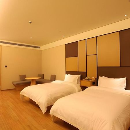 Ji Hotel Shanghai The Bund Tiantong Road Екстер'єр фото