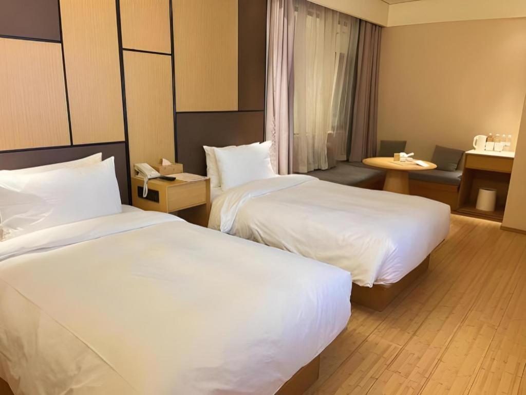 Ji Hotel Shanghai The Bund Tiantong Road Екстер'єр фото