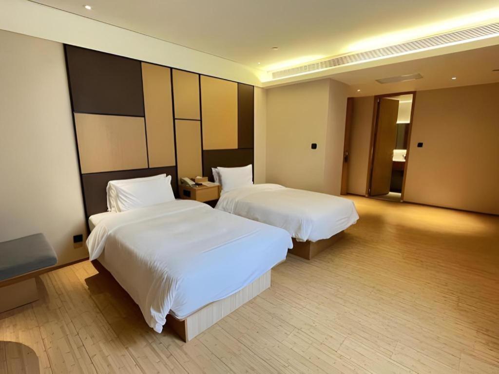 Ji Hotel Shanghai The Bund Tiantong Road Екстер'єр фото