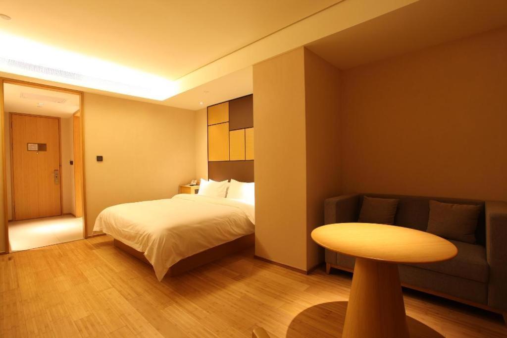 Ji Hotel Shanghai The Bund Tiantong Road Екстер'єр фото