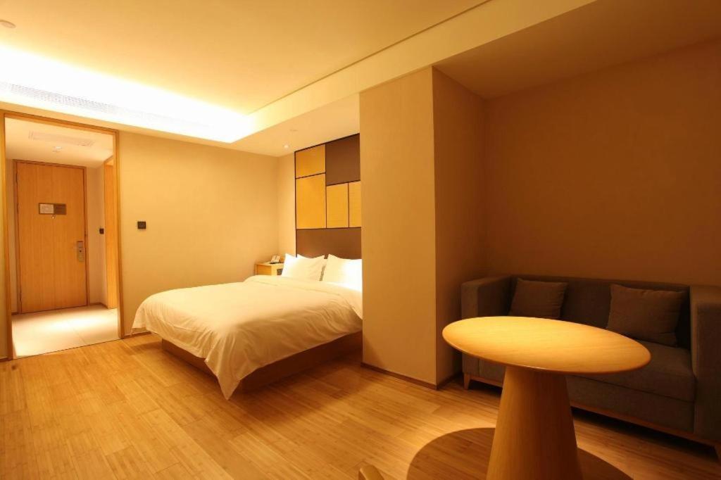 Ji Hotel Shanghai The Bund Tiantong Road Екстер'єр фото